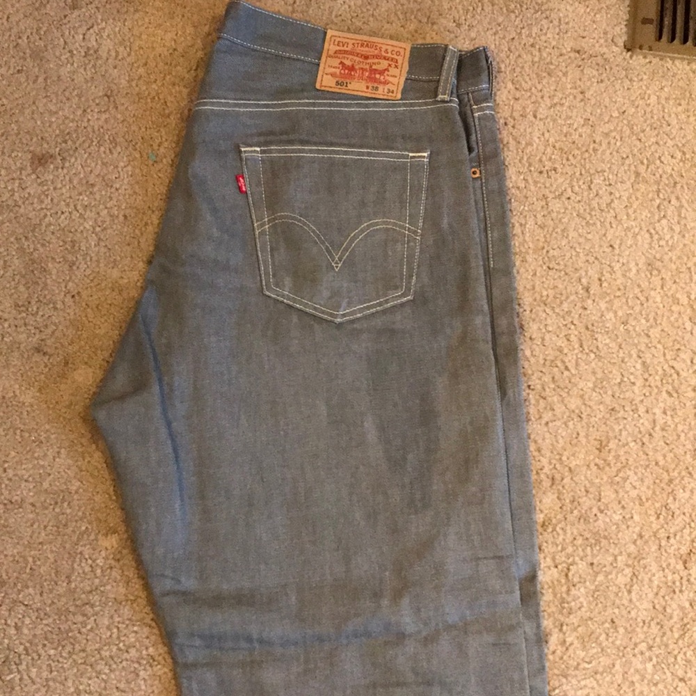 Men’s Levi pants